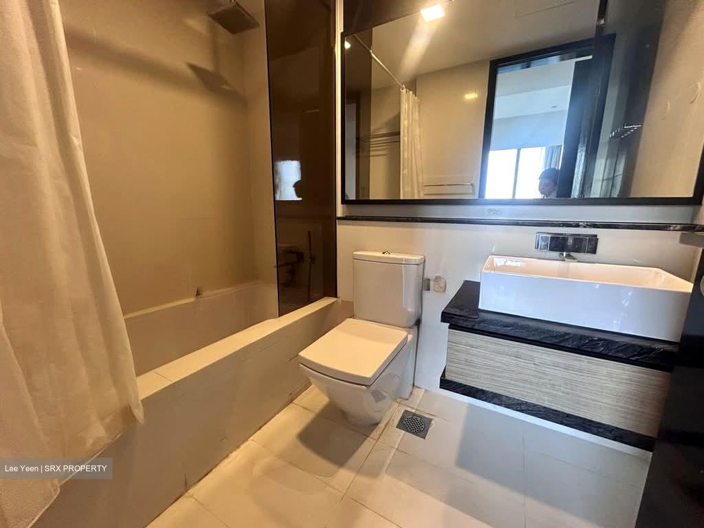 Marina Bay Residences (D1), Condominium #566752121